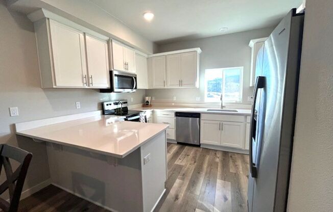 2 Bedroom 2.5 Bath Home Newberg OR 97132
