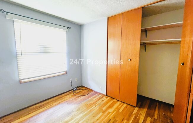 3 beds, 1 bath, $2,550