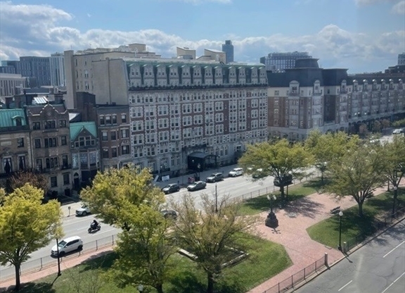 4 beds, 2 baths, 1,600 sqft, $7,995, Unit 701