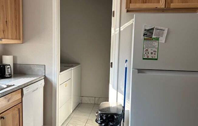 Adorable One bed/One bath furnished house!