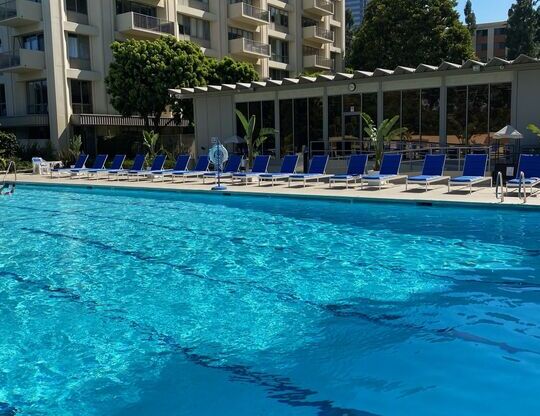 1 bed, 1 bath, 805 sqft, $3,500, Unit 210