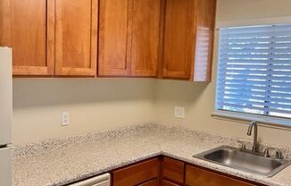 1 bed, 1 bath, 700 sqft, $1,550, Unit 38