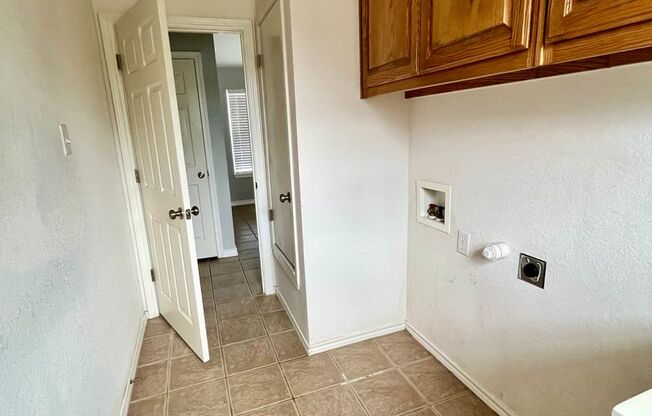 3 beds, 2 baths, $2,000