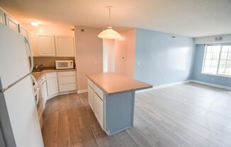 2 beds, 1 bath, $1,200, Unit UNIT D