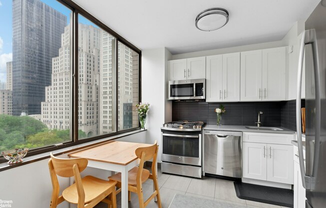 2 beds, 2 baths, $10,995, Unit 12J