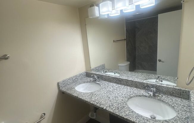 1 bed, 1 bath, 800 sqft, $1,725, Unit 3355 #104