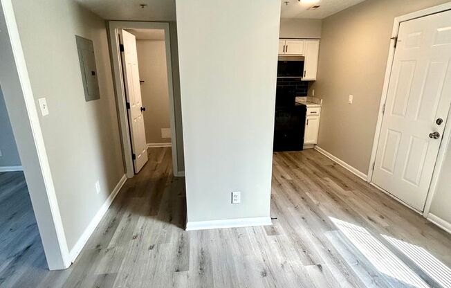 2 beds, 1.5 baths, 1,100 sqft, $1,099, Unit 712-A