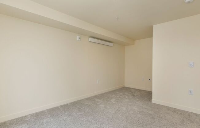 1 bed, 1 bath, 470 sqft, $2,015, Unit 705