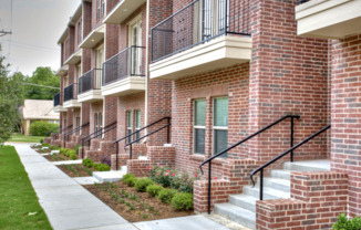 3 beds, 2.5 baths, 2,405 sqft, $3,900, Unit #105