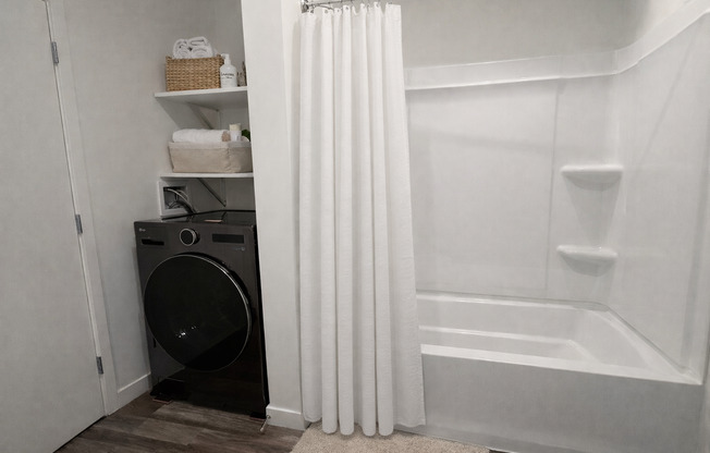 Studio, 1 bath, 278 sqft, $1,895, Unit 201