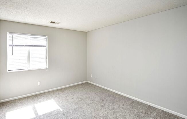 1 bed, 1 bath, 650 sqft, $825, Unit 222