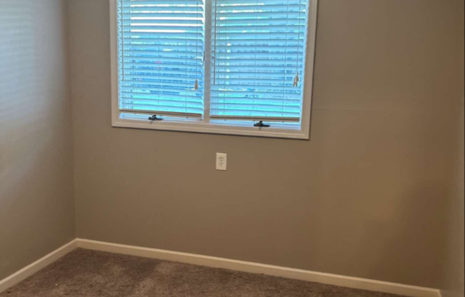 173 PINEWOOD CIR