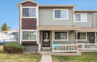 Fantastic Townhome Available in Thornton!