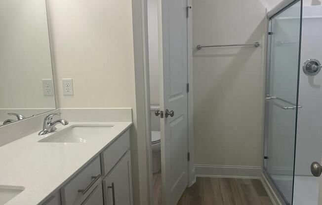 15 HYACINTH LN
