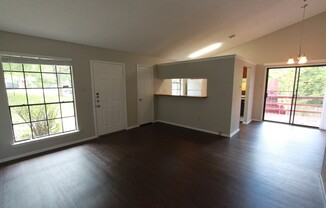 11603 Poplar Cv