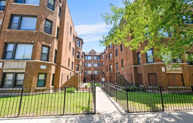 7645-7053 East End Avenue