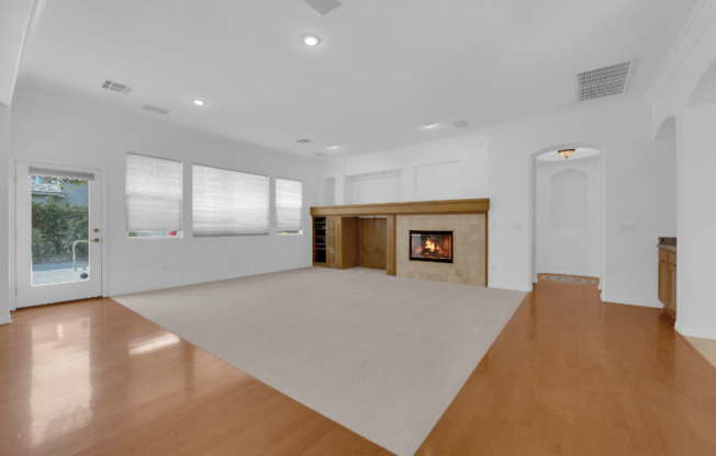 10390 STANBERRY AVE
