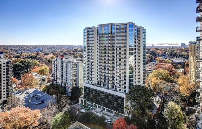 2 beds, 2 baths, $2,250, Unit #1105