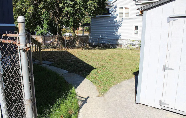 For Rent – Spacious 4-Bedroom Home in Poughkeepsie 35 Clark St, Poughkeepsie, NY 12601