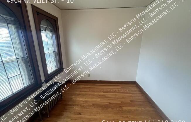 4904 W VLIET ST