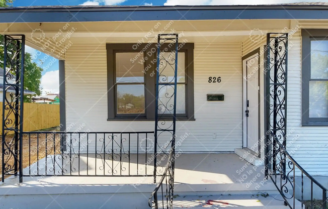 826 IOWA ST