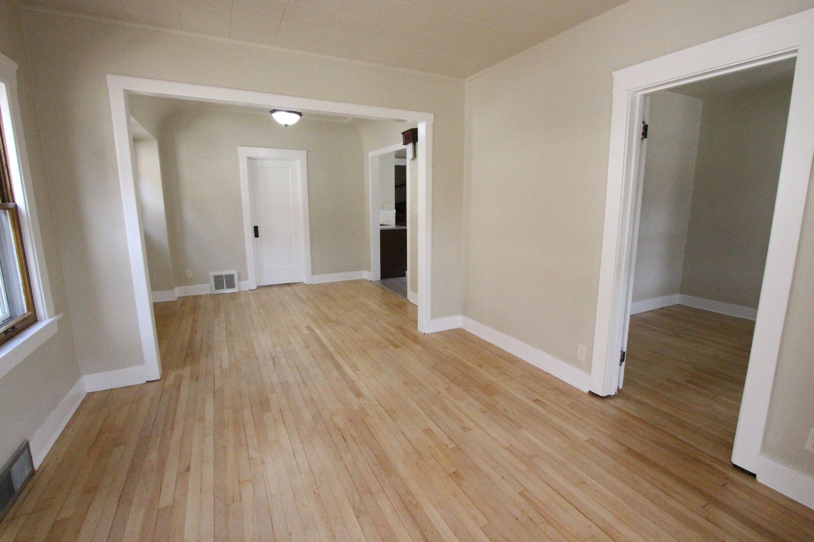 3 Bedroom 1.5 Bath West Allis House for Rent