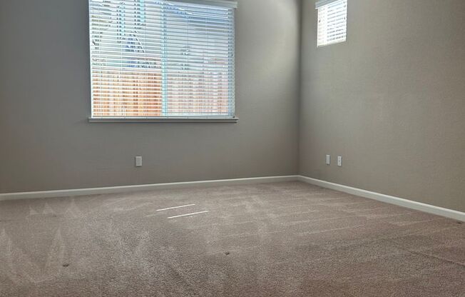 STUNNING 4 Bed / 2 Bath in Wingfield Springs- Available 6/15!
