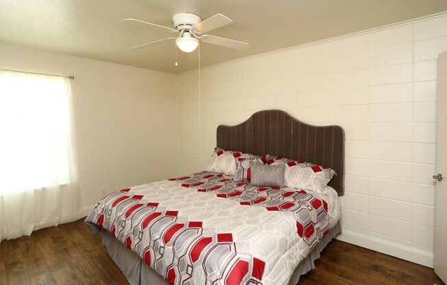 2 beds, 1 bath, 840 sqft, $975, Unit 2847 D