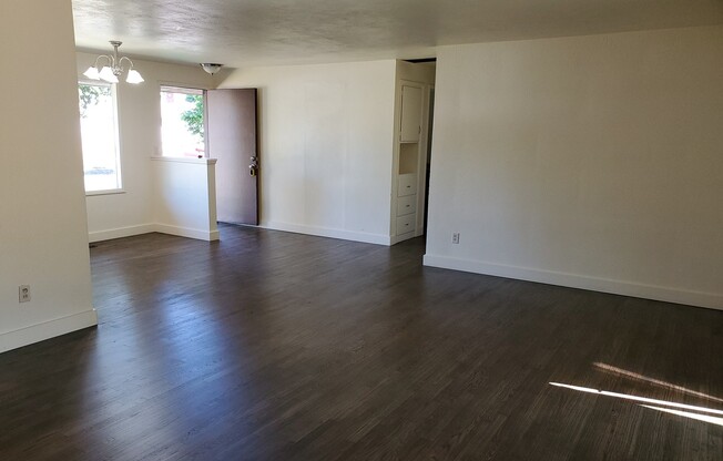 Spacious Home off River Road
