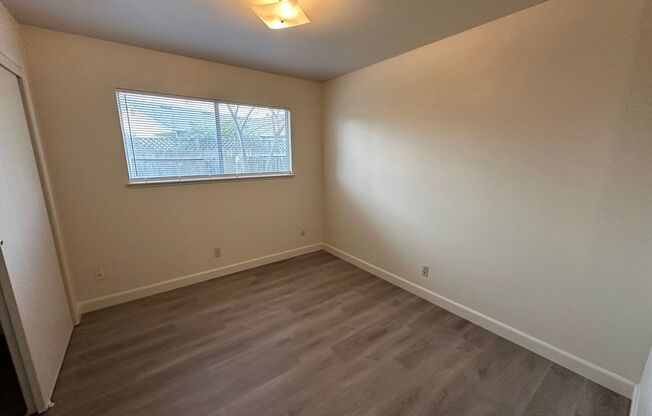 2 beds, 1 bath, 900 sqft, $1,725, Unit 1429