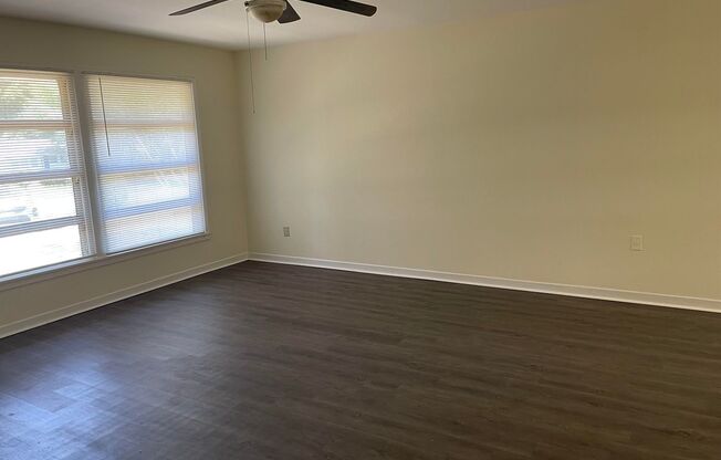 Great House for Rent off Deans Bridge Road