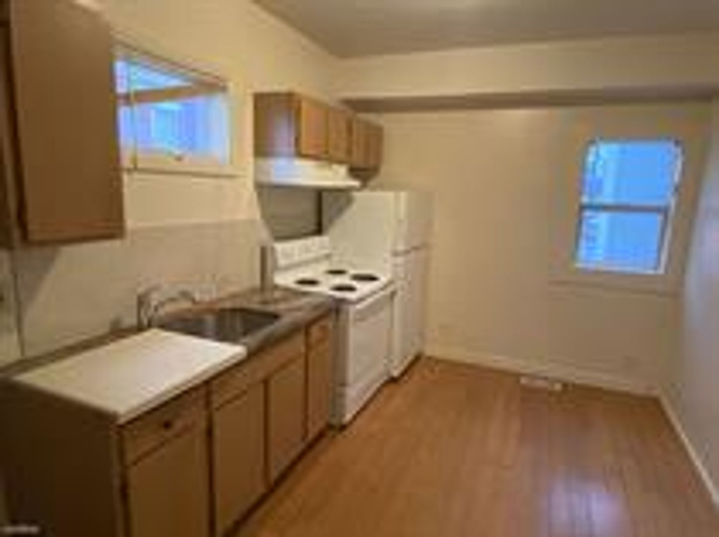 17-19 FOREST STREET LLC