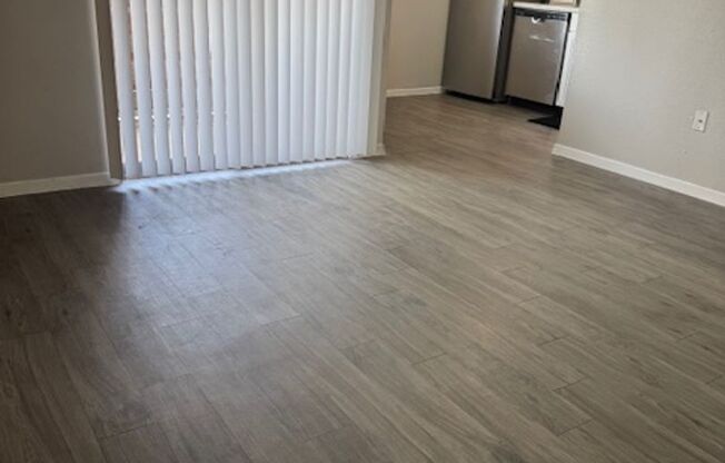1 bed, 1 bath, 425 sqft, $949, Unit 106