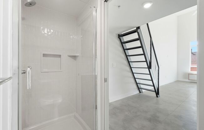 Studio, 1 bath, 320 sqft, $1,911, Unit 202-A