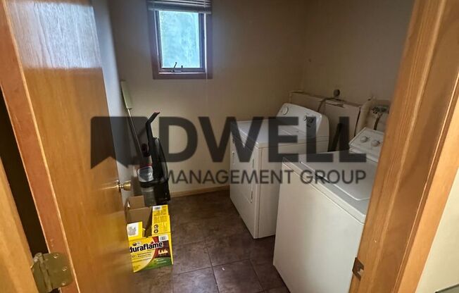 2 beds, 1.5 baths, $1,650