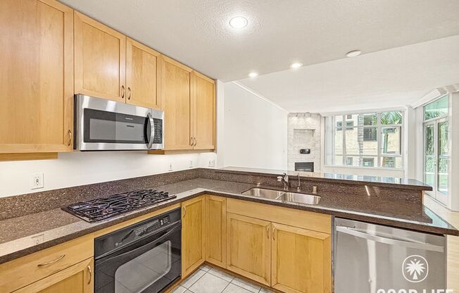 2 beds, 2 baths, $2,945