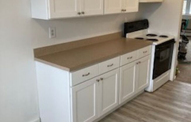 1 bed, 1 bath, $1,400, Unit G2