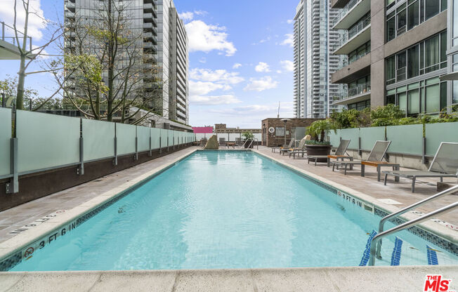 1 bed, 2 baths, 1,110 sqft, $4,000, Unit 815