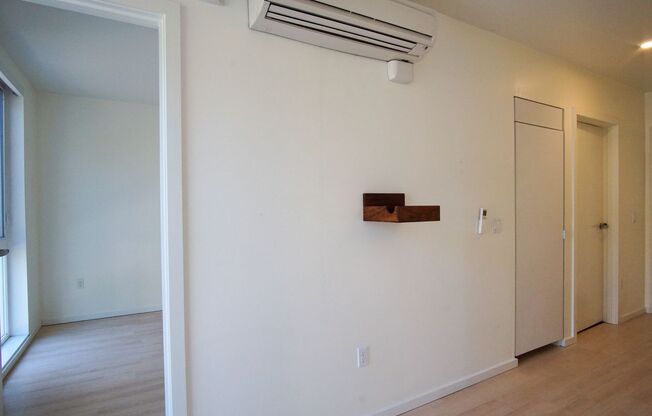 2 beds, 1 bath, $1,945, Unit 205