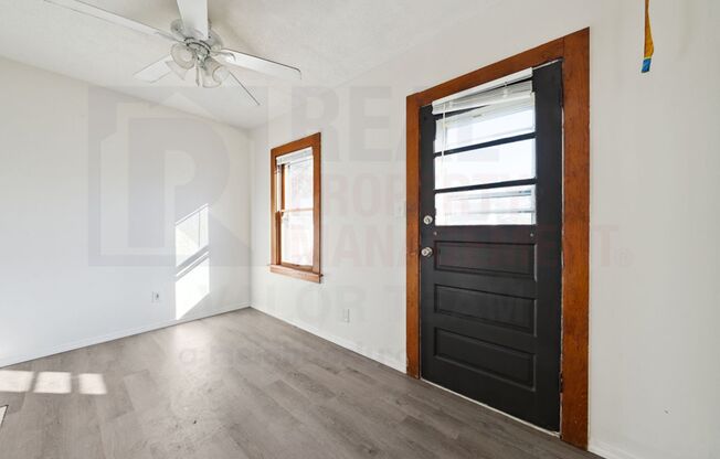 4 beds, 1 bath, $1,250