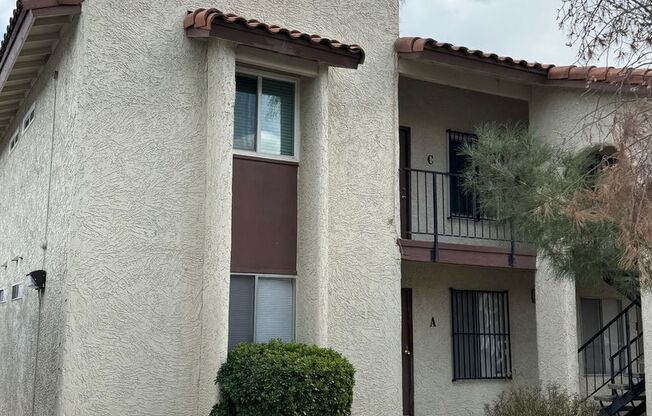 Beautifully Renovated 2 Bedroom Condo - Partially Furnished