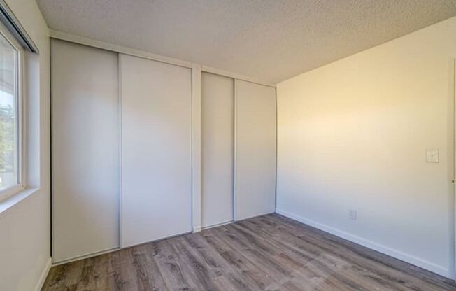 3 beds, 2 baths, 1,204 sqft, $2,560, Unit 93