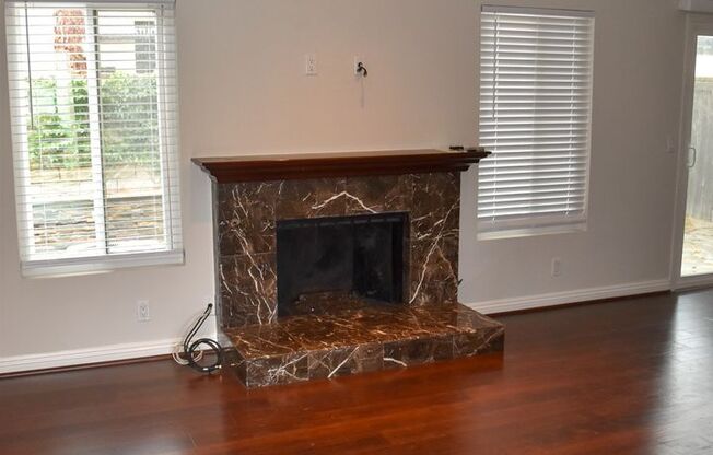 3 beds, 2.5 baths, $4,350, Unit # 11