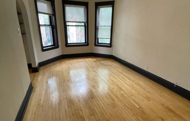 1 bed, 1 bath, $1,400