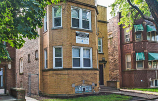 8227 S Marshfield
