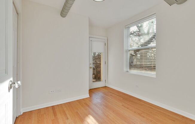 2 beds, 1 bath, 655 sqft, $2,275, Unit 2520-C1