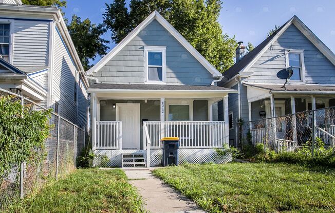 Charming 2 BR 2 BA House in Historic Northeast