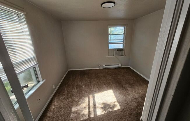 1 bed, 1 bath, $1,195