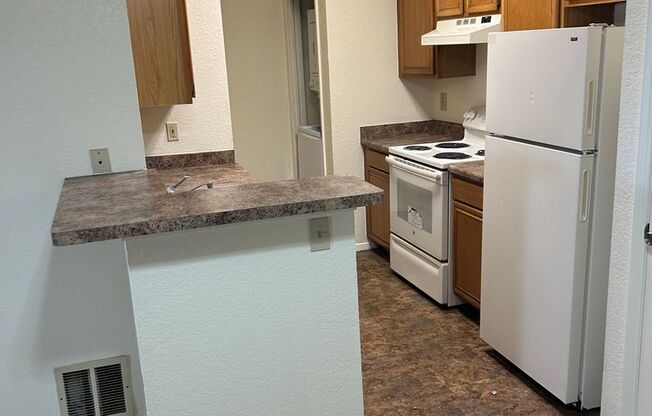 1 bed, 1 bath, 758 sqft, $825