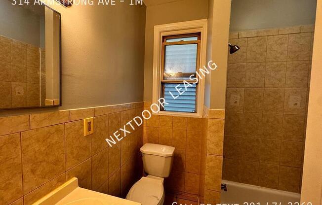314 ARMSTRONG AVE